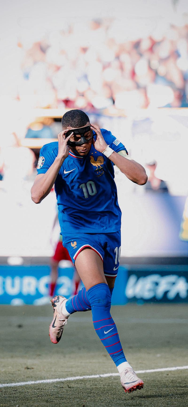 英超最新积分战报 水晶宫超切尔西冲进前4（英超最新积分榜：水晶宫反超切尔西挤进前四）