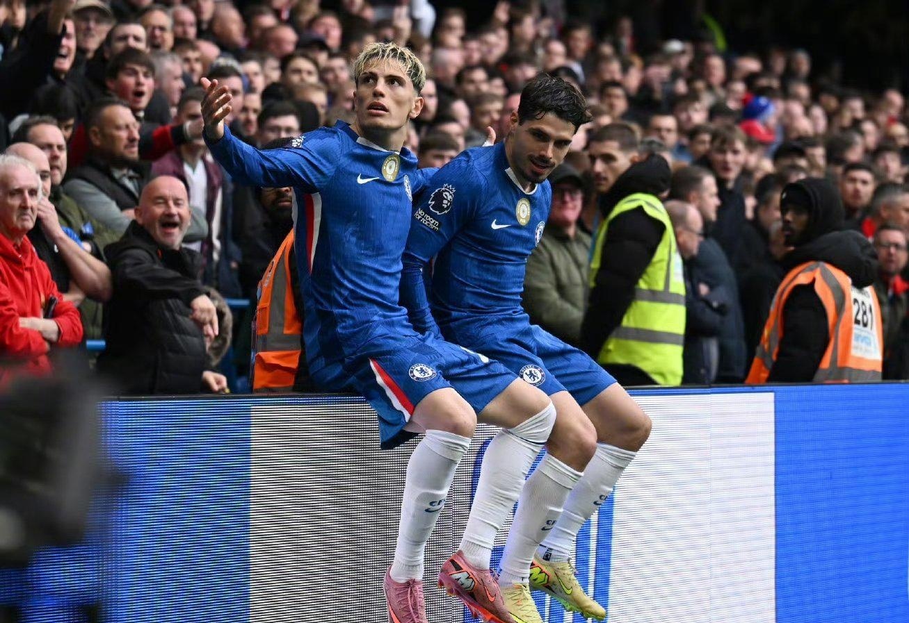 波兰主帅：希望面对荷兰能有更多控球；已证明能与他们抗衡（波兰主帅：力争对荷兰掌控更多球权，球队已展现与其抗衡能力）