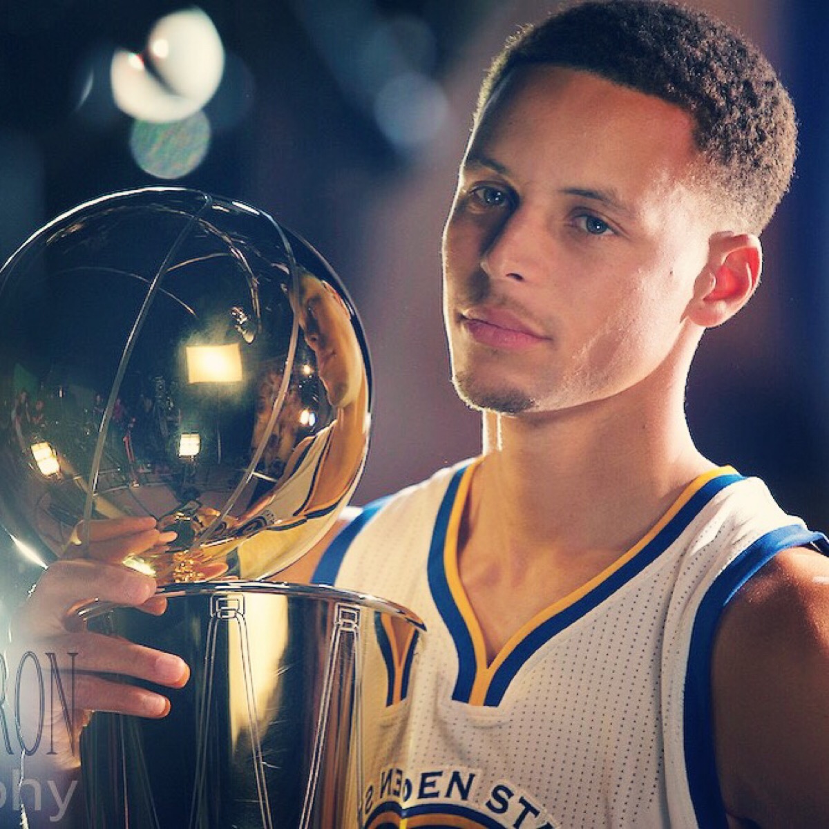 DO：斯图加特与阿森纳就签下法比奥-维埃拉展开接触（斯图加特与阿森纳就引进法比奥·维埃拉展开商谈）