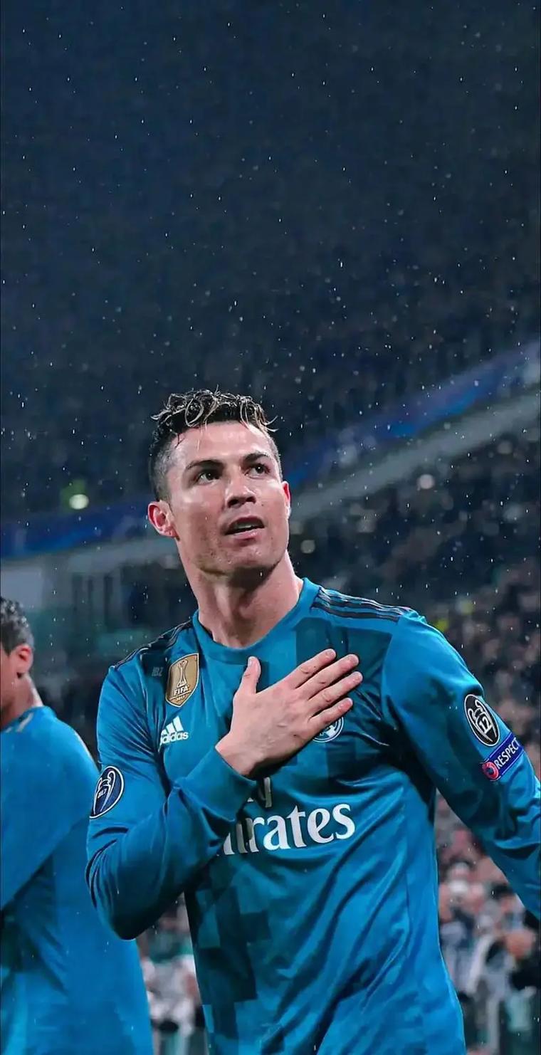 英格拉姆扛起进攻大旗，巴恩斯状态堪忧，猛龙次节净负21分（英格拉姆火力全开，巴恩斯低迷，猛龙次节惨输21分）