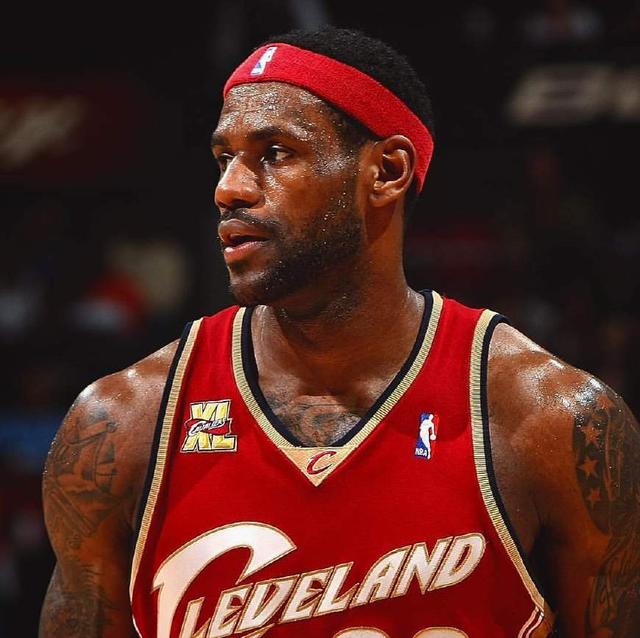 他用表现告诉大家：我是大心脏（他以实际行动证明：我是关键先生）