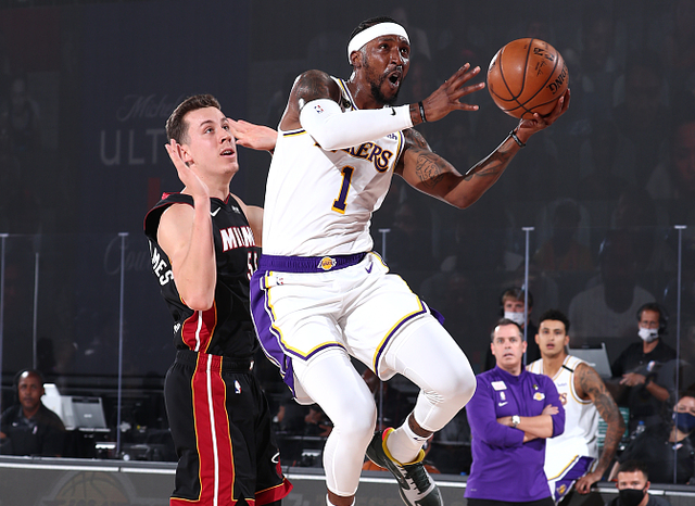 曼城与切尔西本轮积分榜争夺激烈（本轮曼城与切尔西积分榜之争白热化）