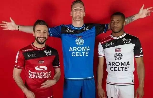 姆巴佩本赛季各项赛事已打入7粒点球，为五大联赛球员最多（姆巴佩本季各项赛事罚进7粒点球，领跑五大联赛球员）