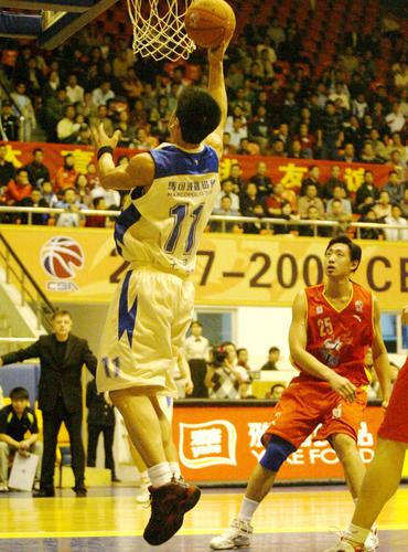 意媒：国米想引进一名年轻中卫，目前共有3个目标（意媒称国米追逐年轻中卫，目标锁定三人）