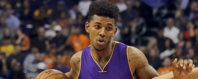 英媒：拜仁、尤文和巴黎有意免签科纳特，球员对各种选择持开放态度（英媒：拜仁、尤文与巴黎盯上科纳特免签，球员对去向持开放态度）